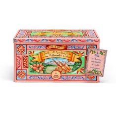 Panettone alle Nocciole di Sicilia con crema Dolce&#038;Gabbana